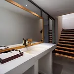 Отель Aristoy 2*
