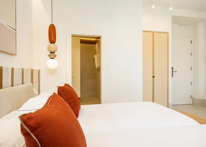 Aristoy Hotel