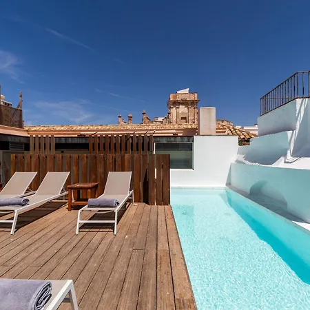 Aristoy Hotel